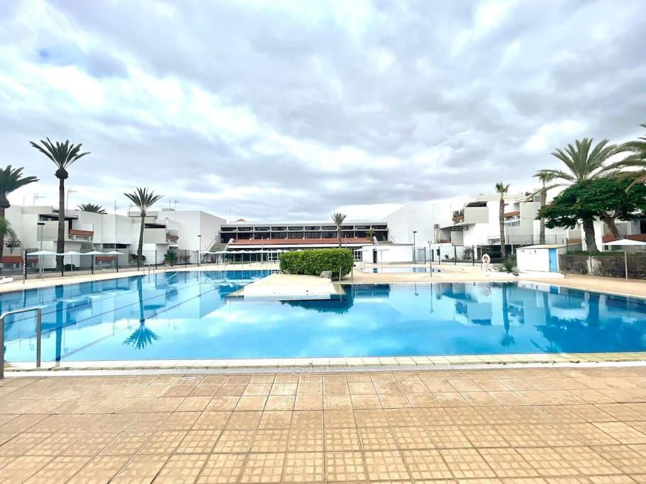 Con Piscina Sur De Tenerife Appartement